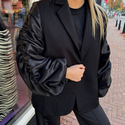 Iza blazer bomber